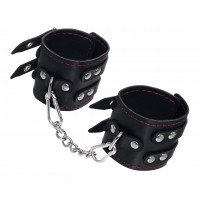 Черные кожаные наручники с двумя ремнями и контрастной строчкой