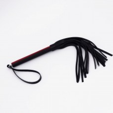 Черно-красный кожаный флоггер - 50 см. Черно-красный кожаный флоггер - 50 см.