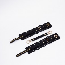 Черный кожаные оковы с узорами и золотистой фурнитурой Черный кожаные оковы с узорами и золотистой фурнитурой